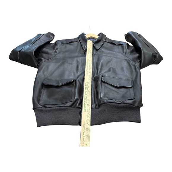 Vintage Willis & Geiger Type A2 Flight bomber leather jacket size 44 USA made - Picture 4 of 11